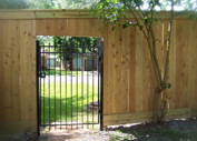 Wood fences builder