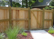 Wood Fence builder  in Houston,  TX